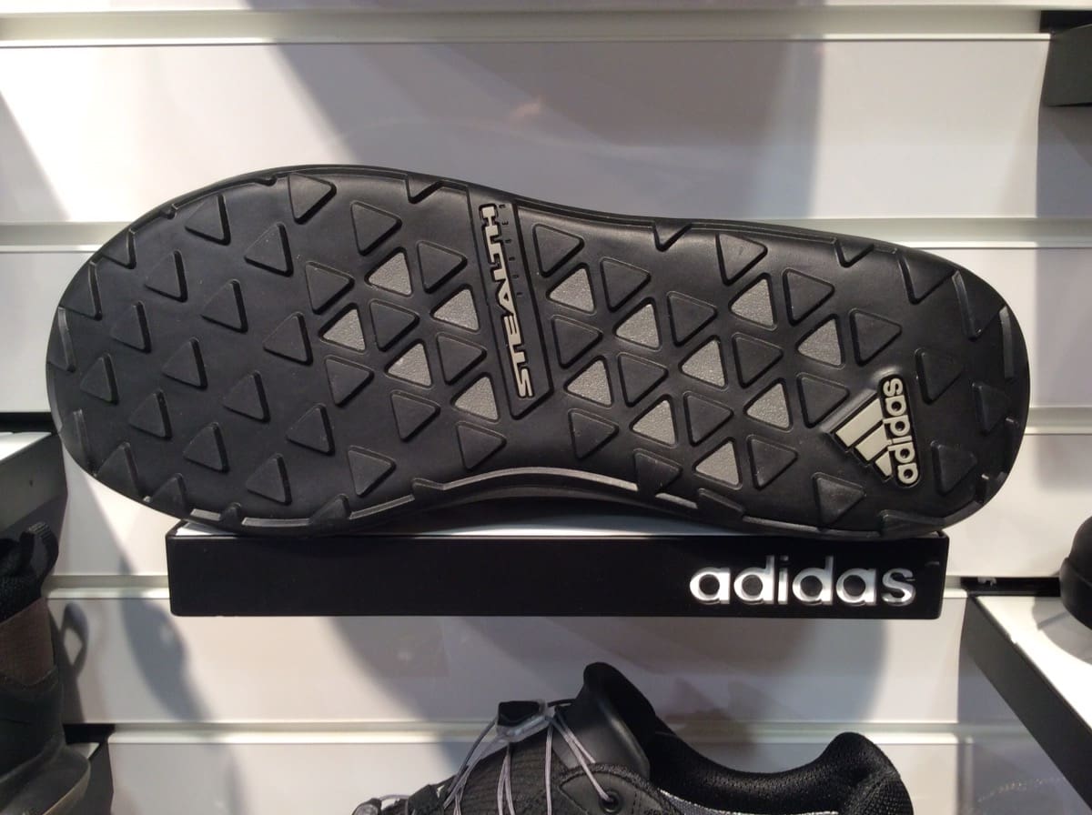 adidas terrex 225