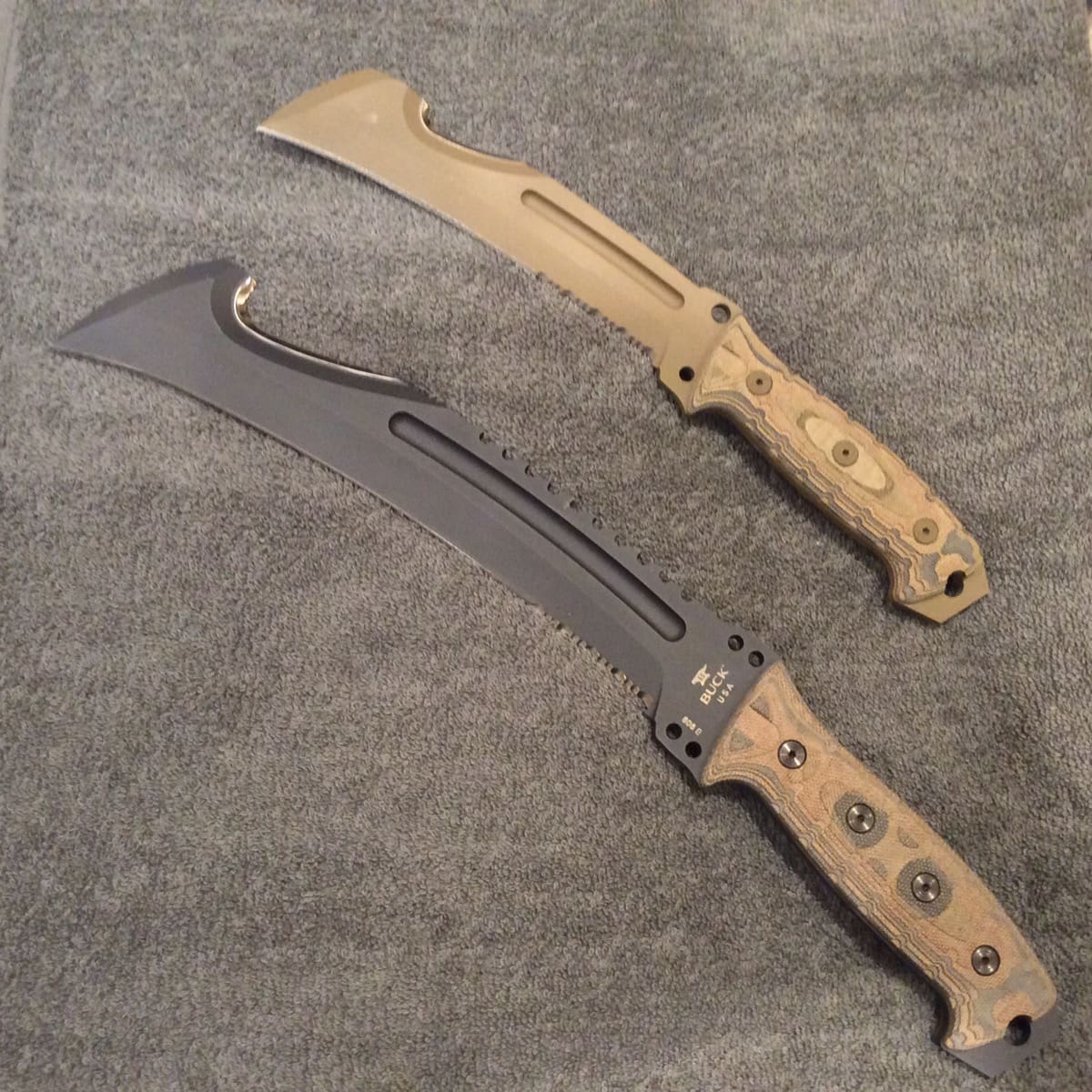 2 Knives Incl Buck Knife With Sheath And Reproduction