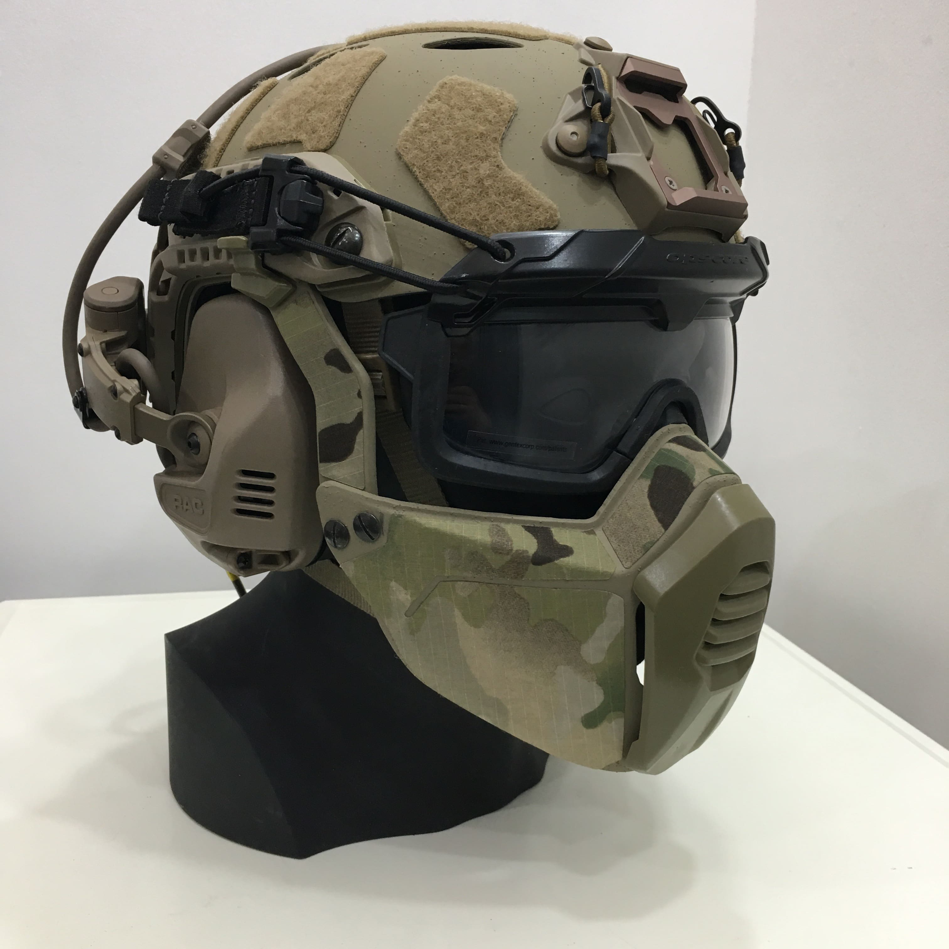 【ください】 ヤフオク! - Ops Core FAST SF Ballistic Helmet Multicam XX... しておりま