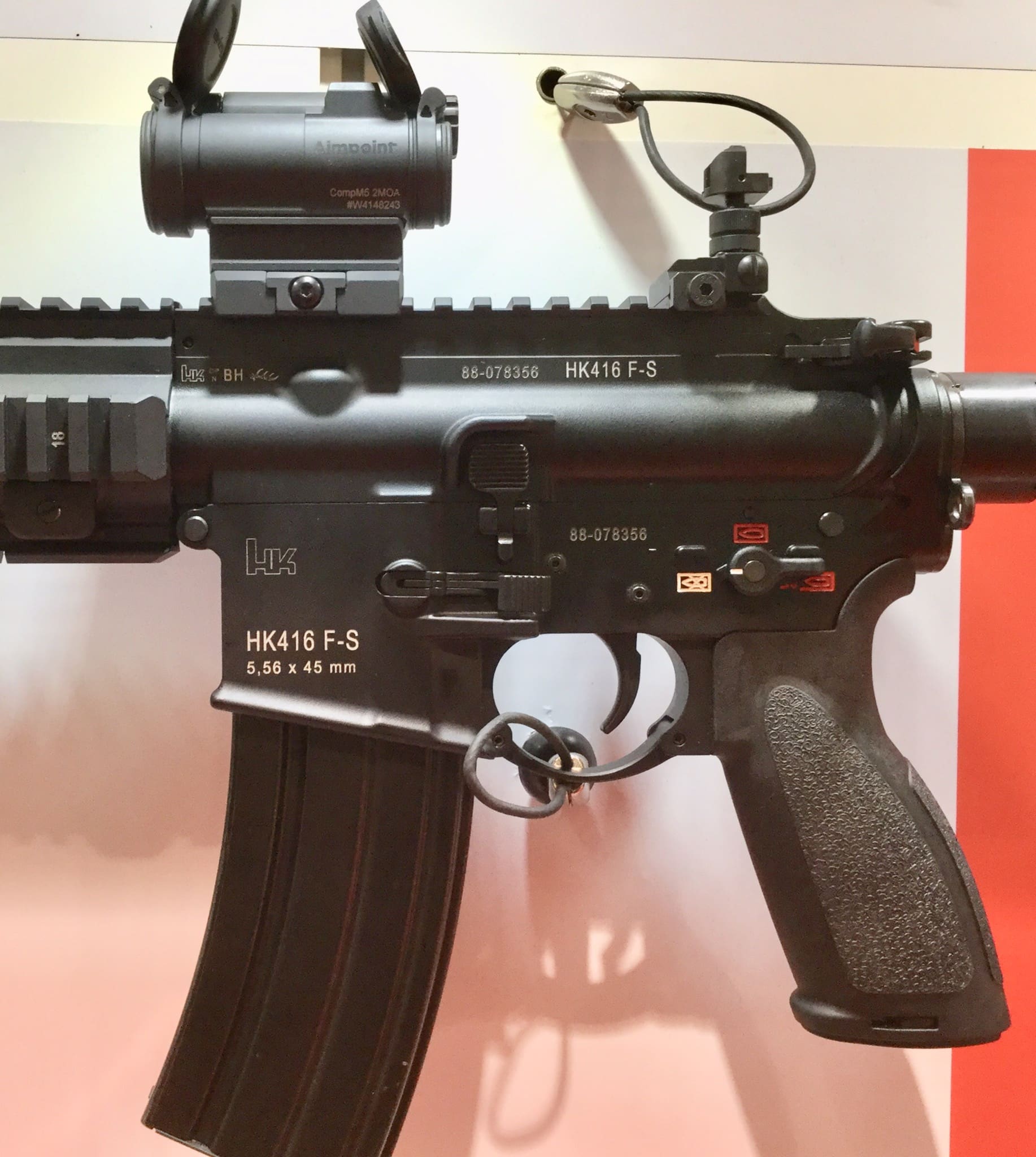 HK416F – Custo Tippmann TMC – AUM