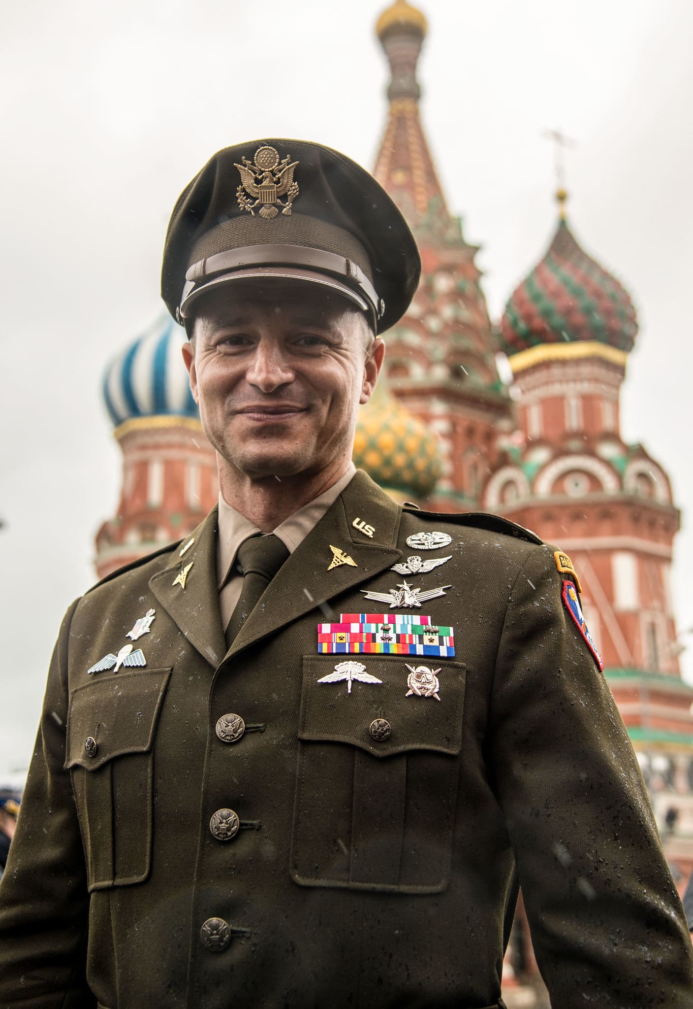  New  Army  Green Service Uniform Sighted At The Kremlin 