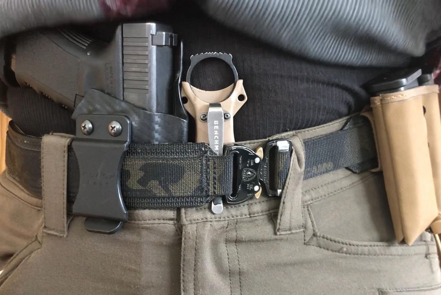 tactical pistol belt