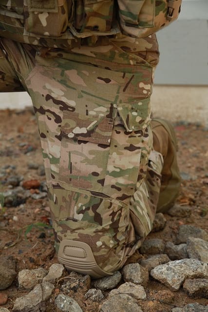 US Army Develops Advanced Integrated Kneepad for Army Combat Pant