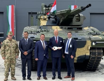 Milestone in Hungarian Infantry Fighting Vehicle Programme: Rheinmetall Hands Over First Lynx from Domestic Manufacturing