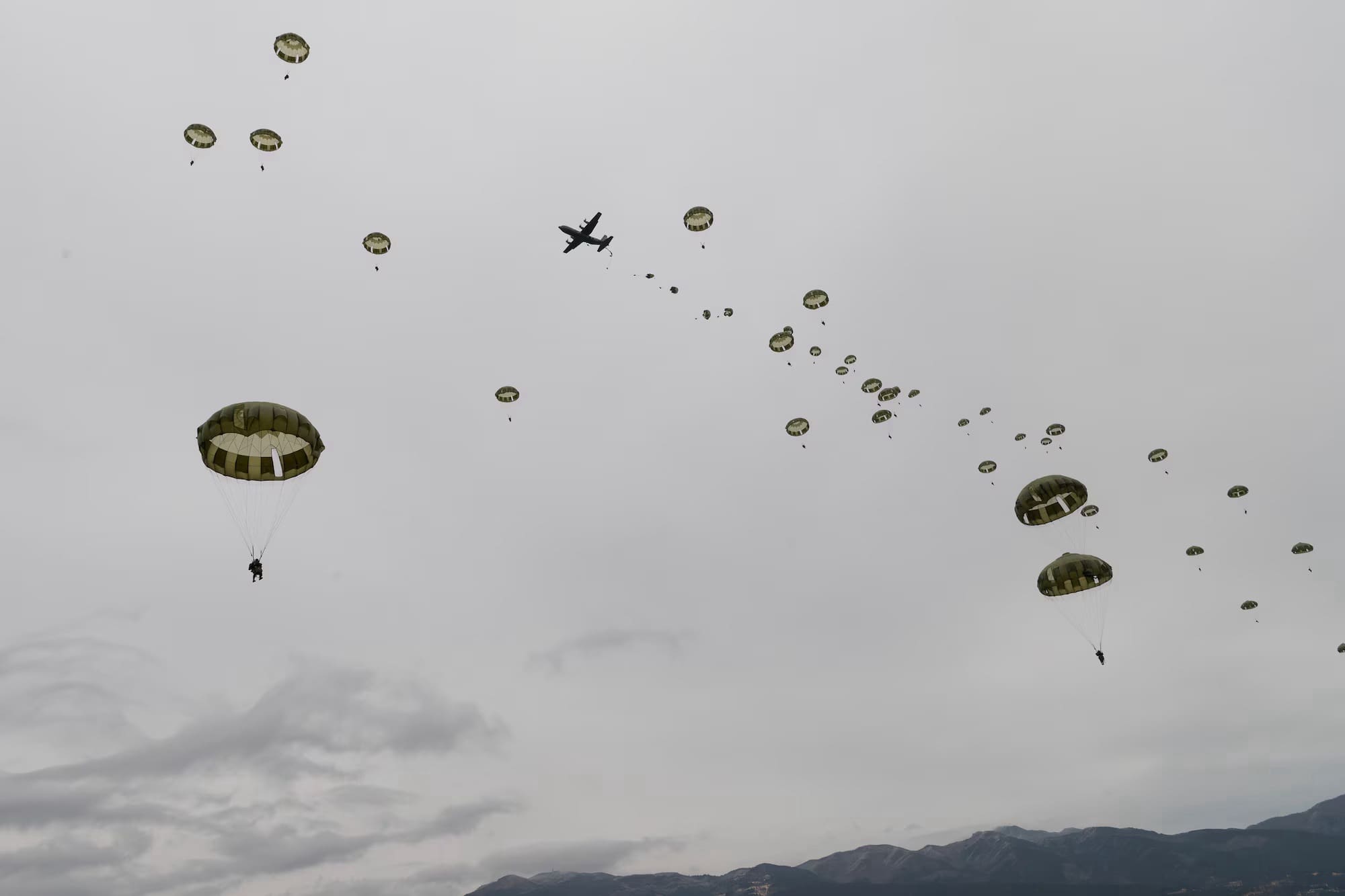 US, JGSDF Strengthen Interoperability During Airborne 25