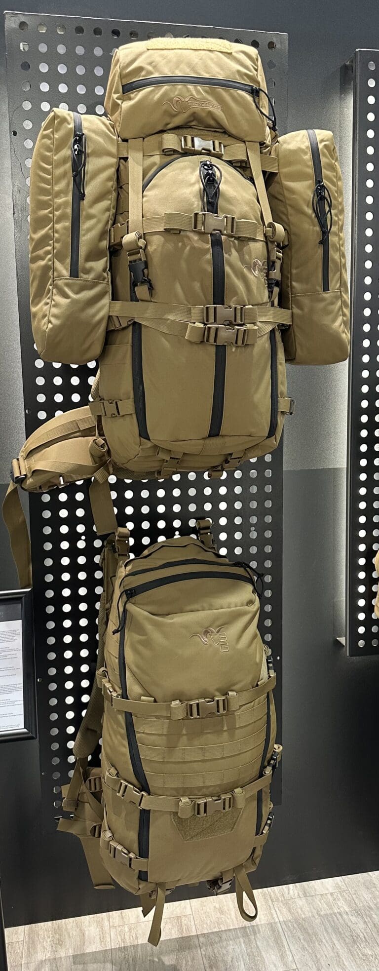 Canadian Army’s New Advanced Protective and Load Carriage Equipment ...