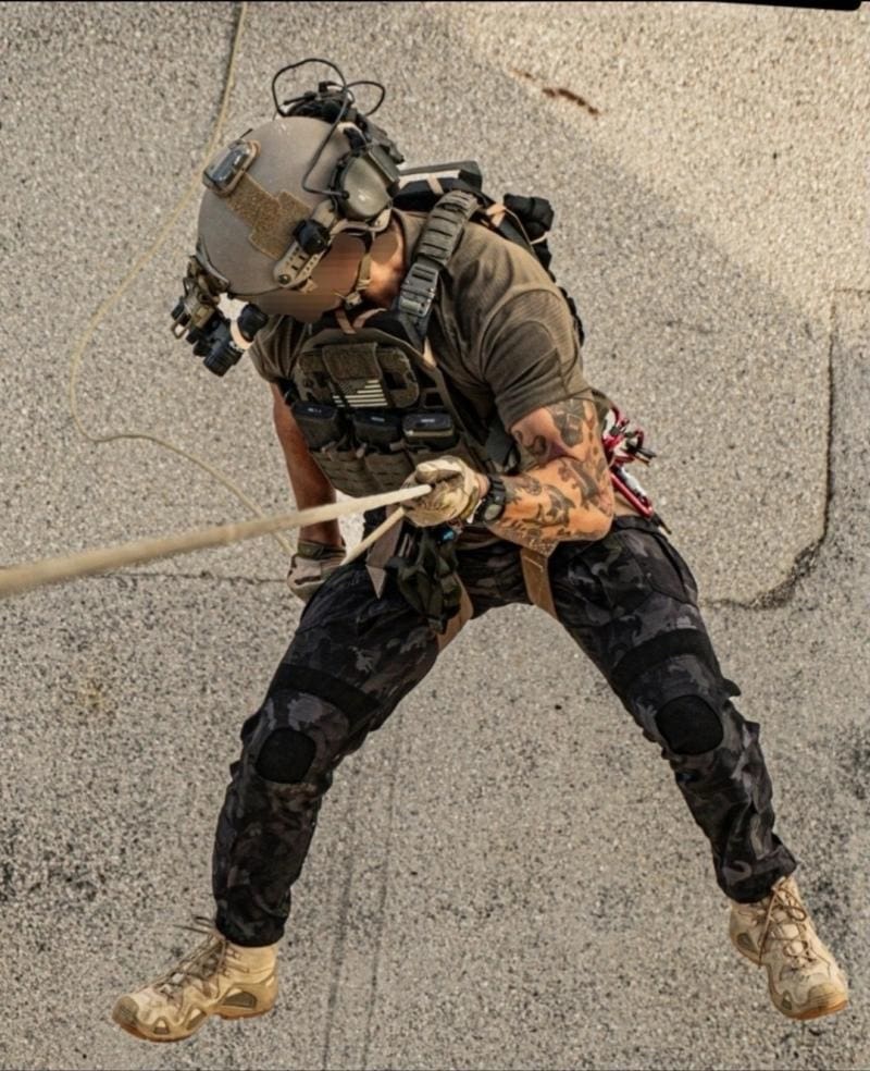 DINOCAM: The Dinosaur-Based Tactical Camouflage Pant Designed by Real Special Operators DINOCAM: The Dinosaur-Based Tactical Camouflage Pant Designed by Real Special Operators